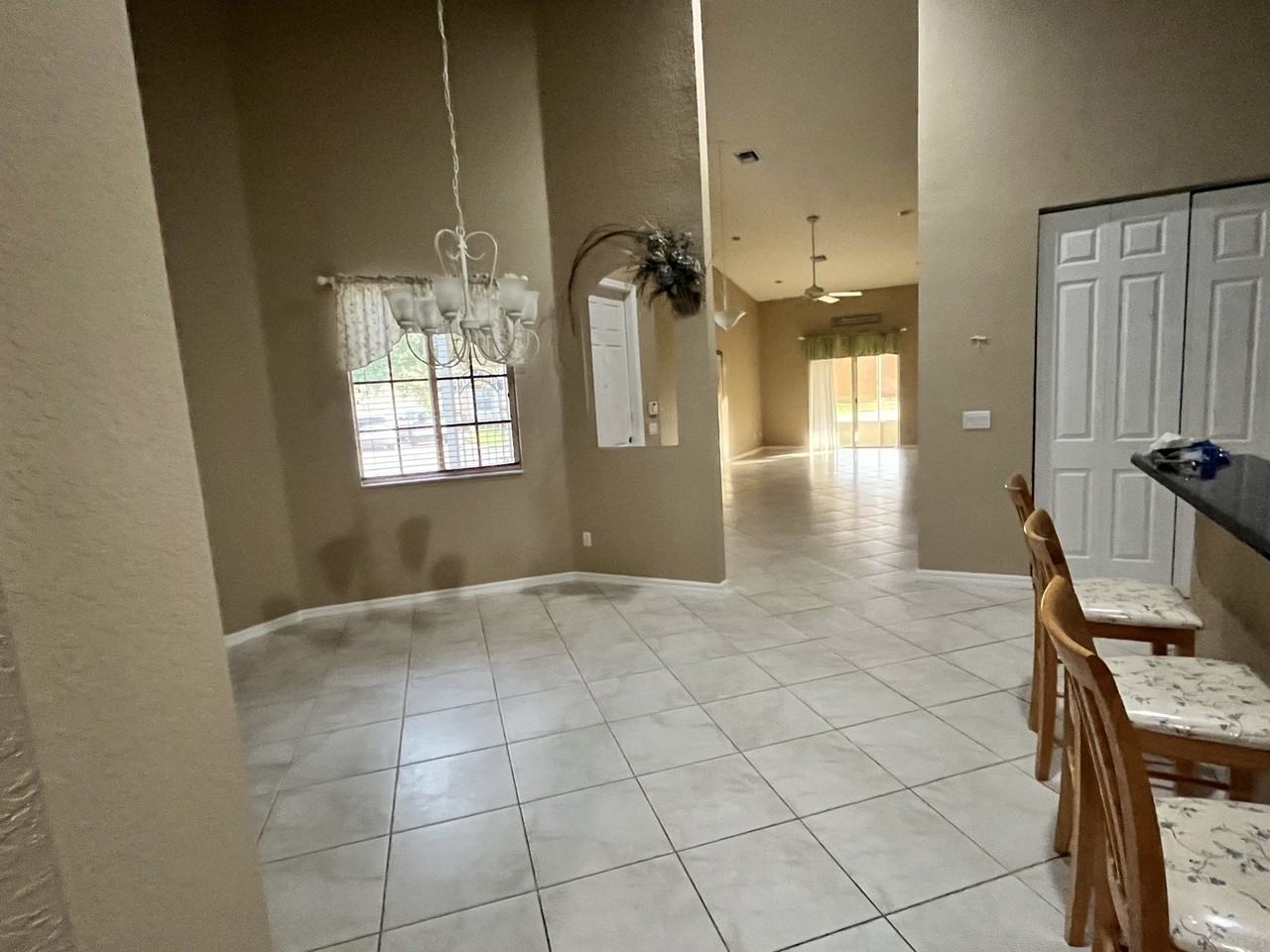 6510 Oxford Cir #101 - Photo 3 of 10