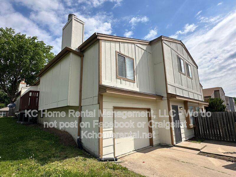 9000 E 85th Pl - Photo 2 of 35