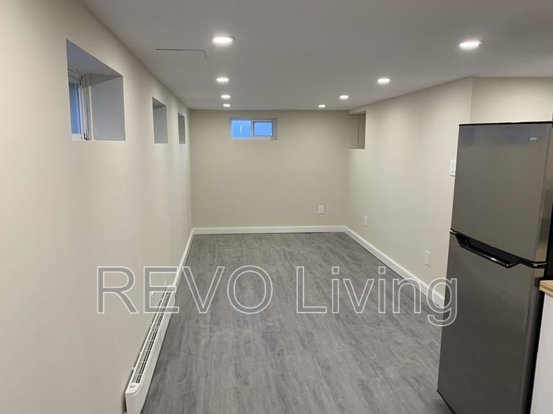 41 Welland Vale Rd - Photo 6 of 8