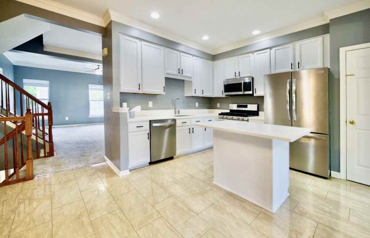46678 Cavendish Sq #1 - Photo 3 of 50