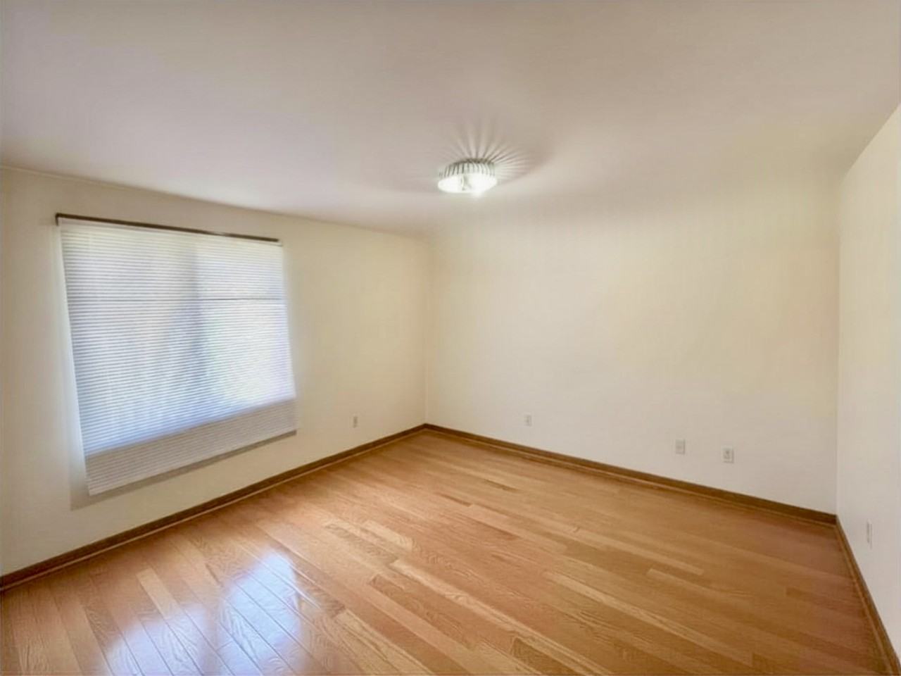227 Sunshine Dr #227 - Photo 2 of 20