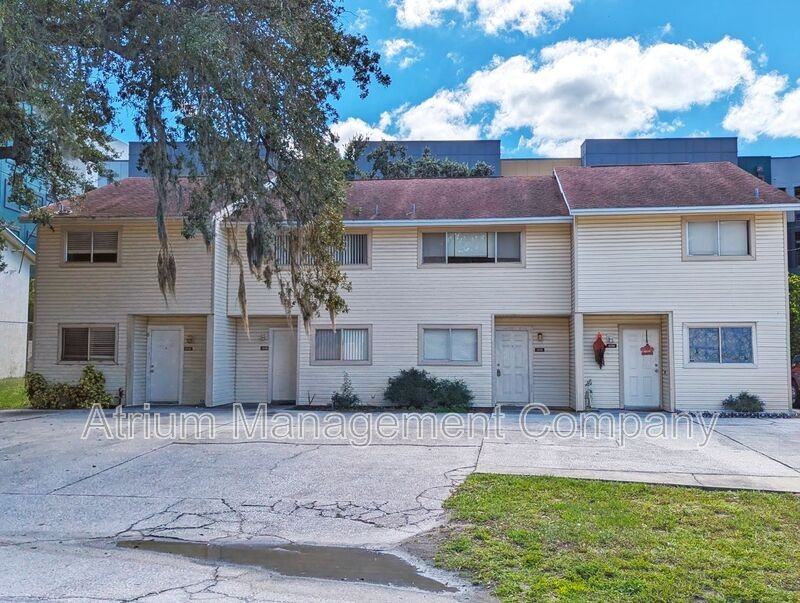 12112 Napiers Cir - Photo 2 of 13
