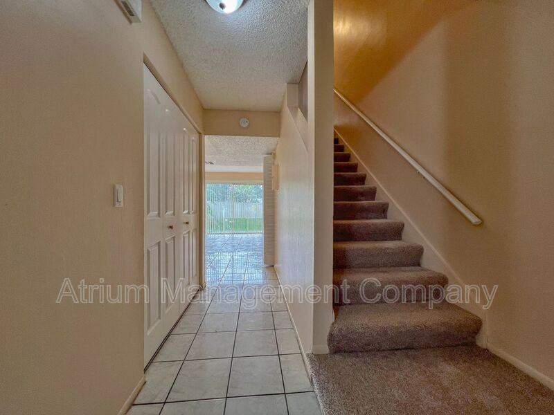 12112 Napiers Cir - Photo 5 of 13
