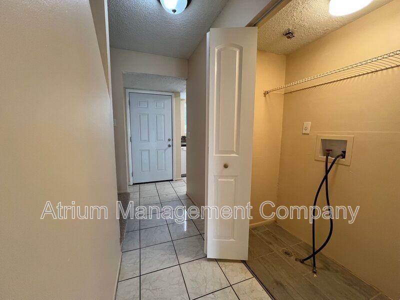 12112 Napiers Cir - Photo 6 of 13