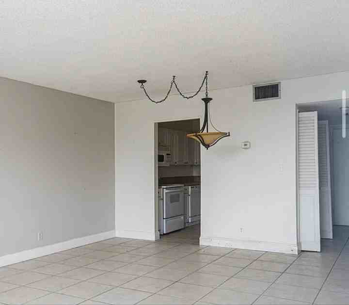 2025 Northeast 164th Street - Photo 2 of 15