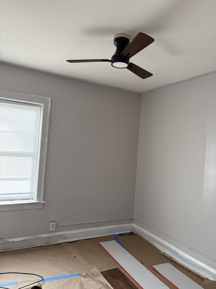 7226 S Champlain Ave #1 - Photo 3 of 4