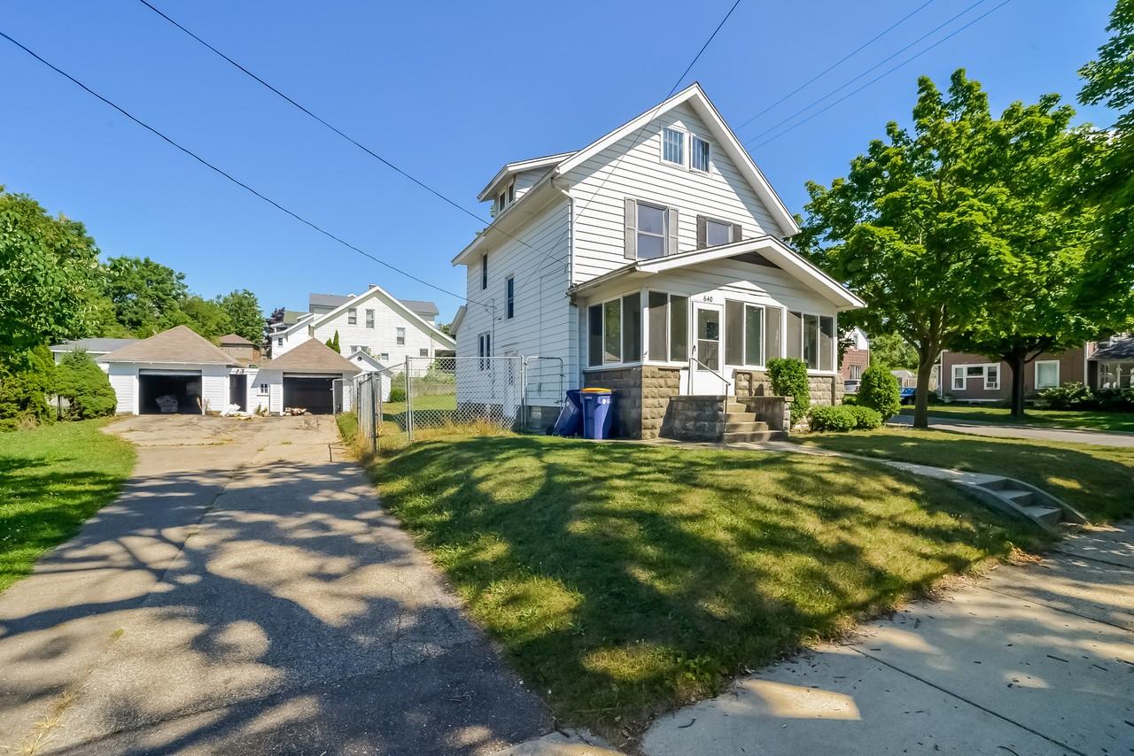 640 Lincoln Ave Nw #NA - Photo 2 of 27