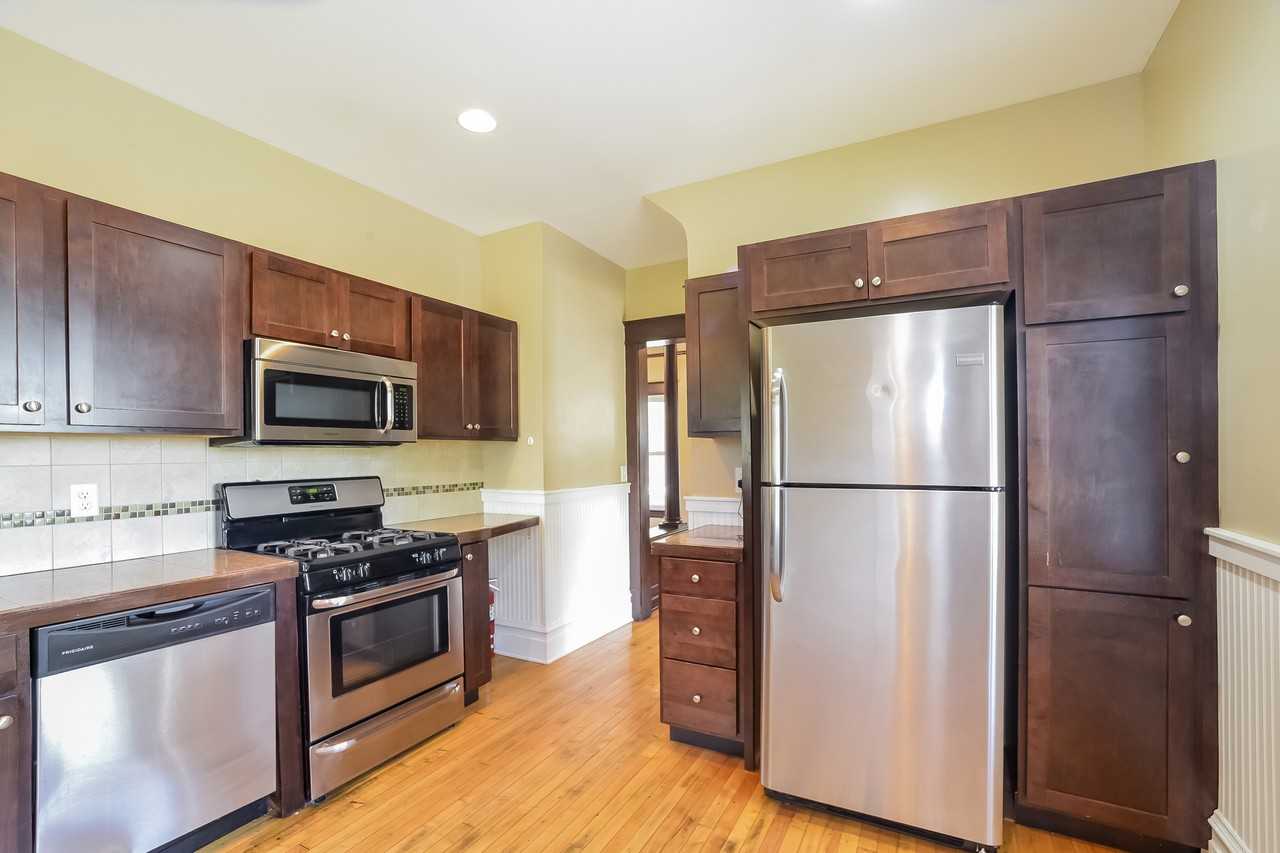 640 Lincoln Ave Nw #NA - Photo 5 of 27