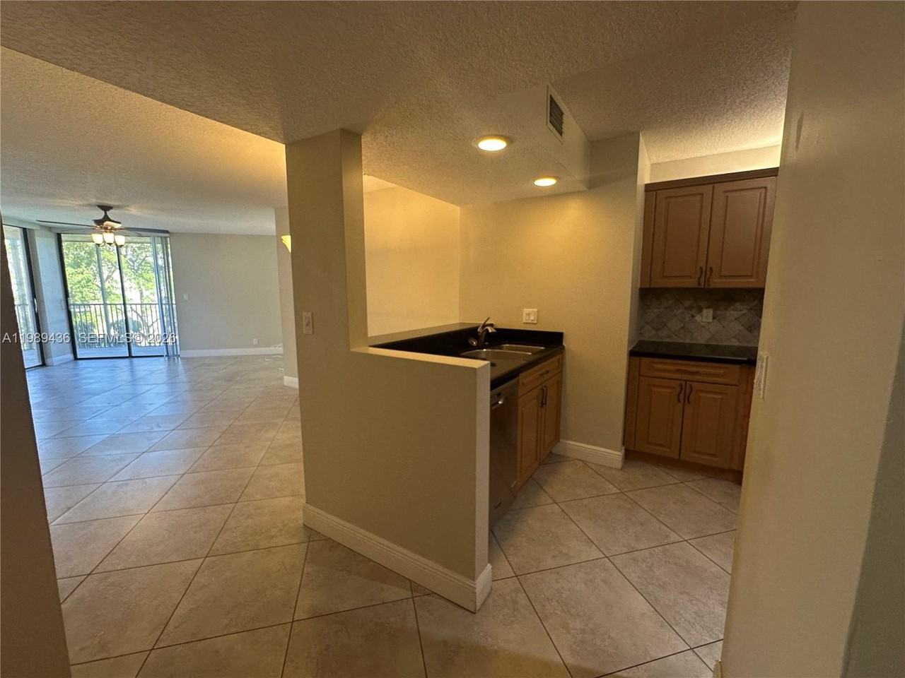 10401 West Broward Boulevard #301 - Photo 4 of 20