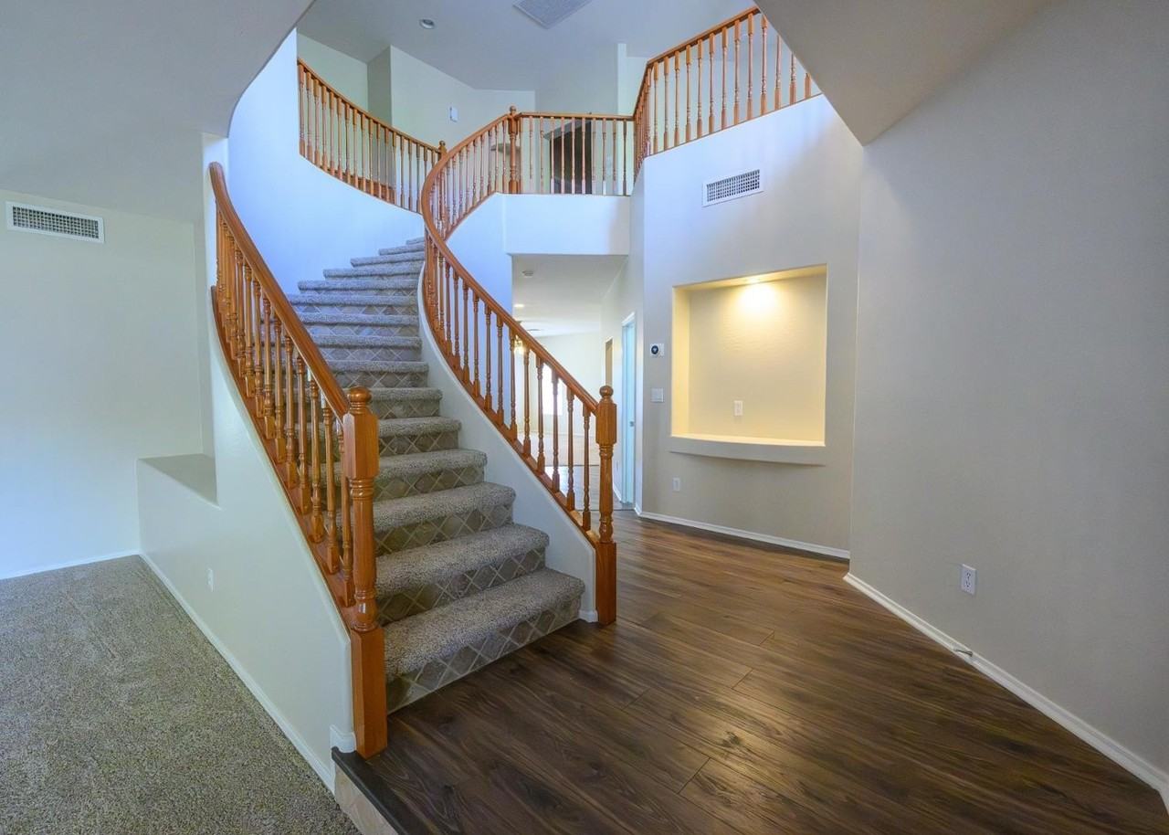 2521 W Tumbleweed Dr - Photo 3 of 28