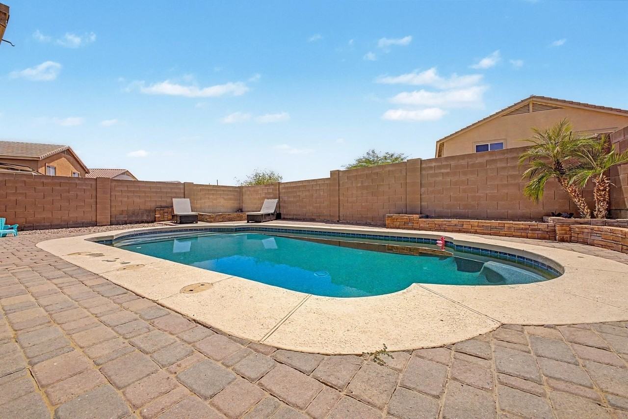 22617 W Adams Dr - Photo 4 of 50