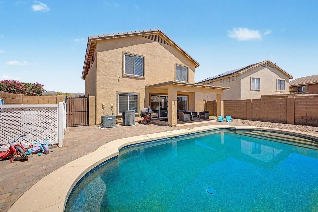 22617 W Adams Dr - Photo 6 of 50