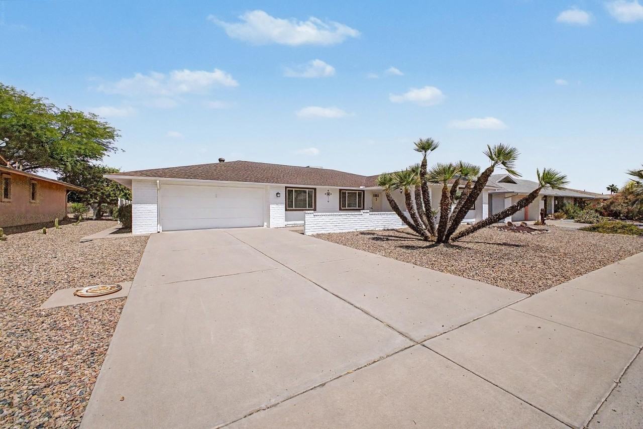 12714 W Crystal Lake Dr - Photo 3 of 26