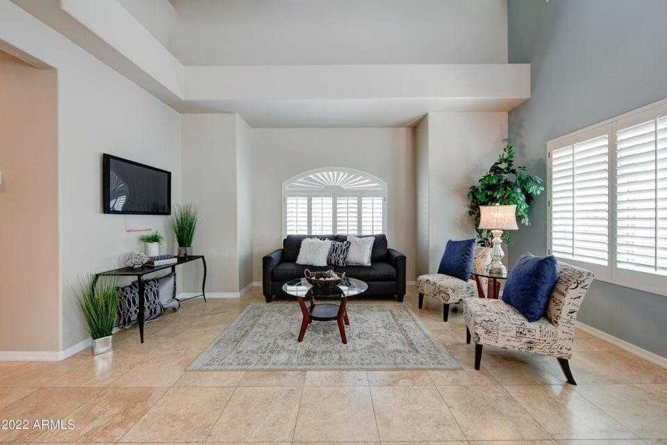 1120 S Ash Ave #1004 - Photo 3 of 30
