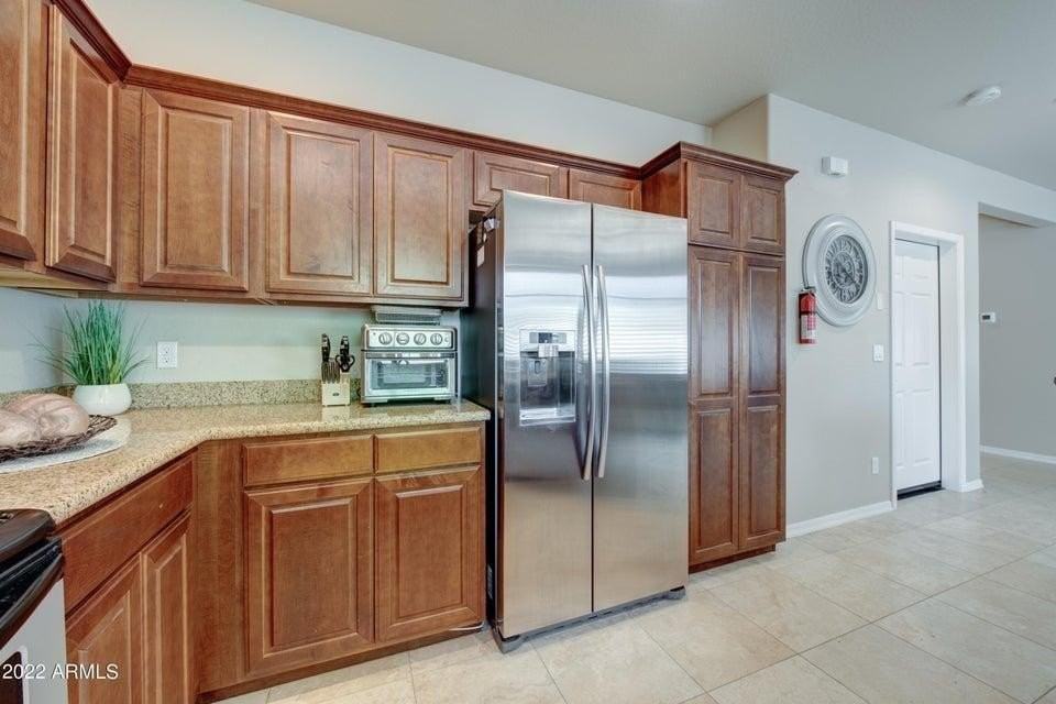 1120 S Ash Ave #1004 - Photo 7 of 30
