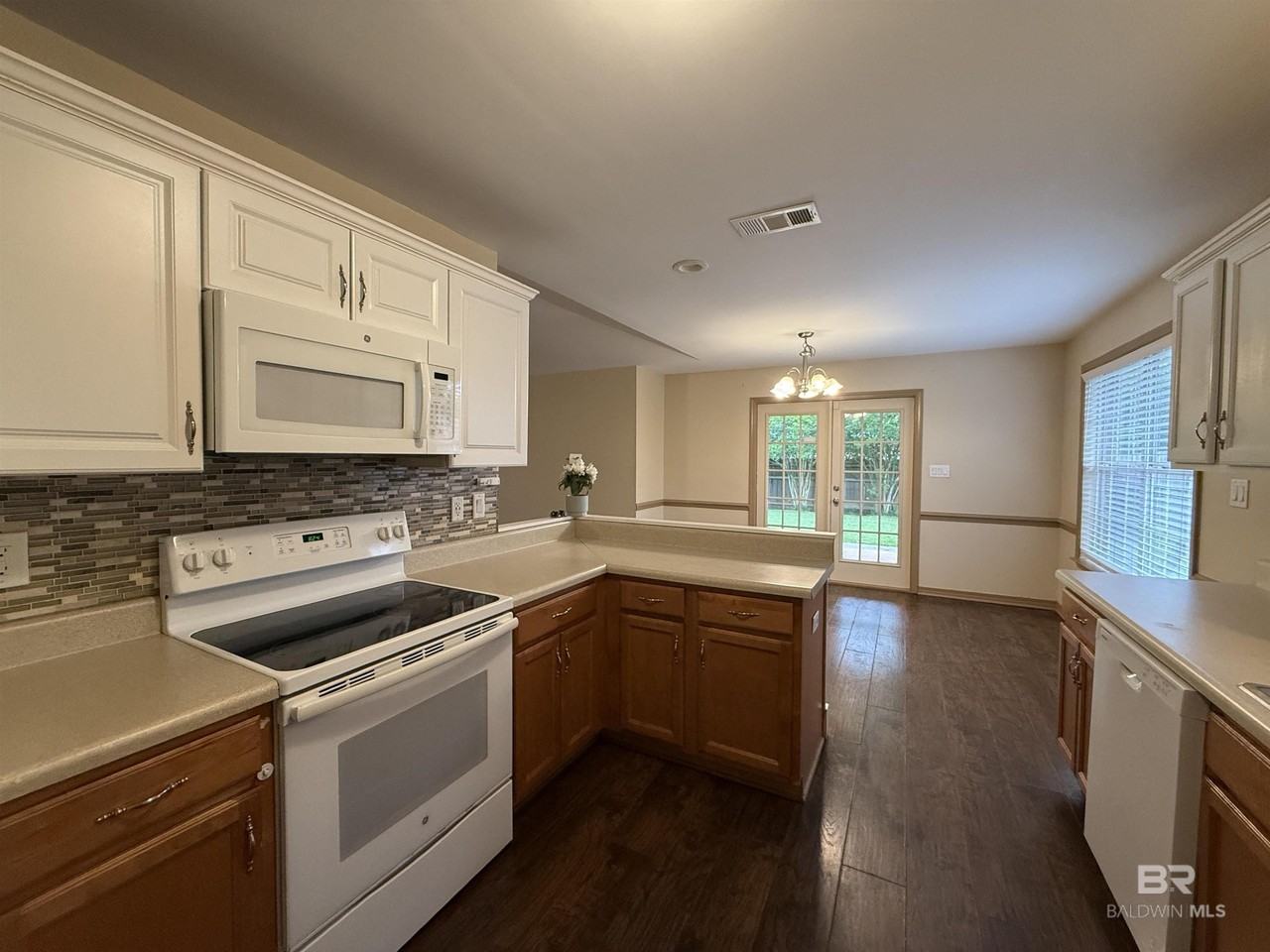 25920 Argonne Dr - Photo 4 of 12