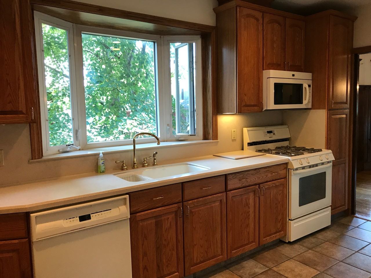 510 Belmont St #2 - Photo 3 of 7