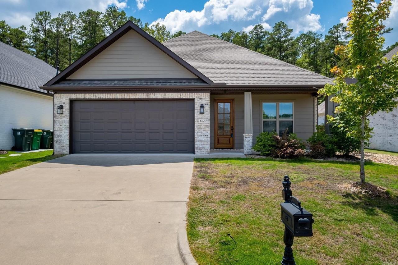 610 Wildcreek Cir - Photo 2 of 42