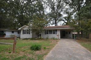 featured image of 5709 Windamere Dr
