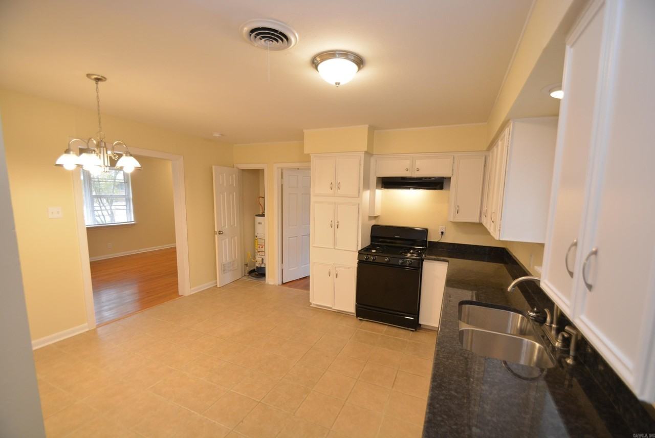 5709 Windamere Dr - Photo 7 of 18