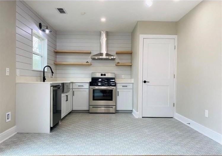 443 Indiana Ave - Photo 4 of 9