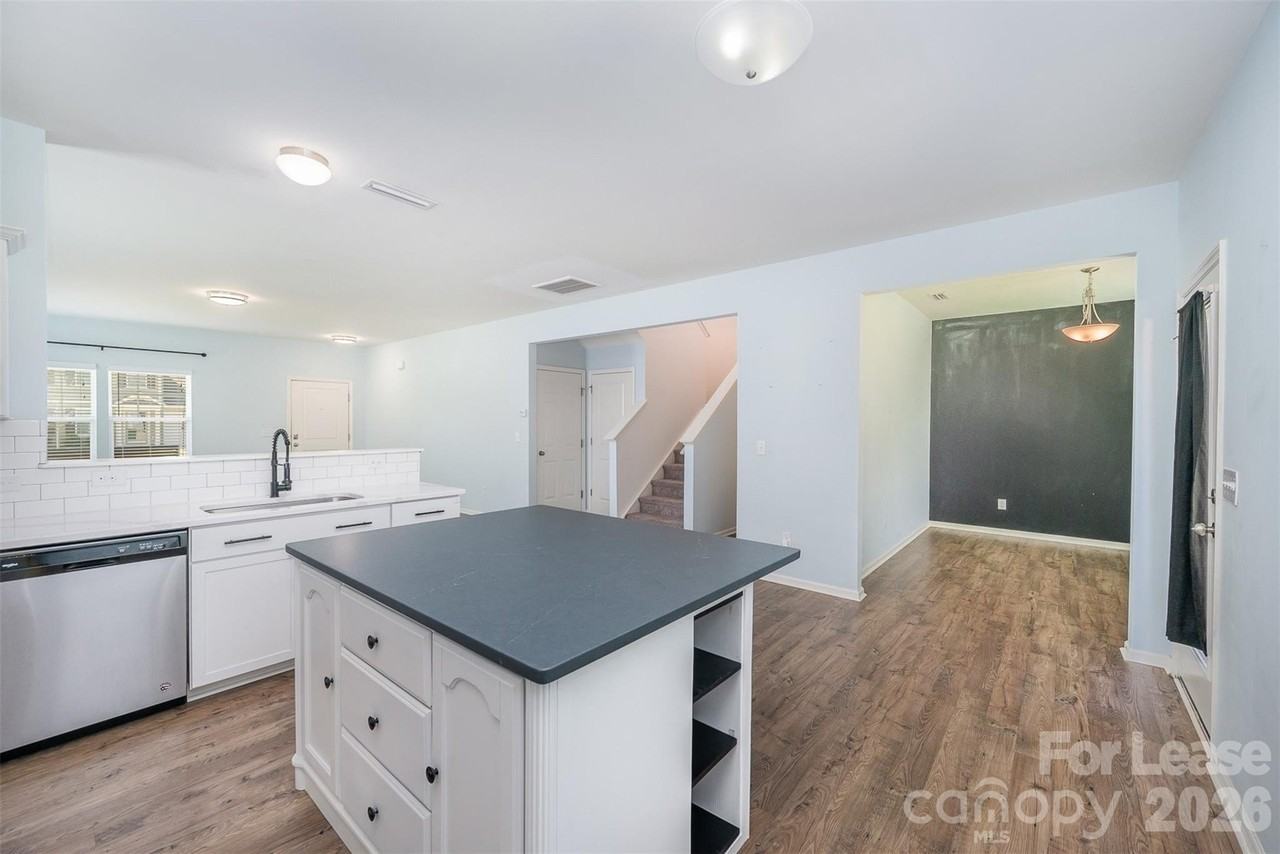 3987 Tersk Dr - Photo 4 of 27