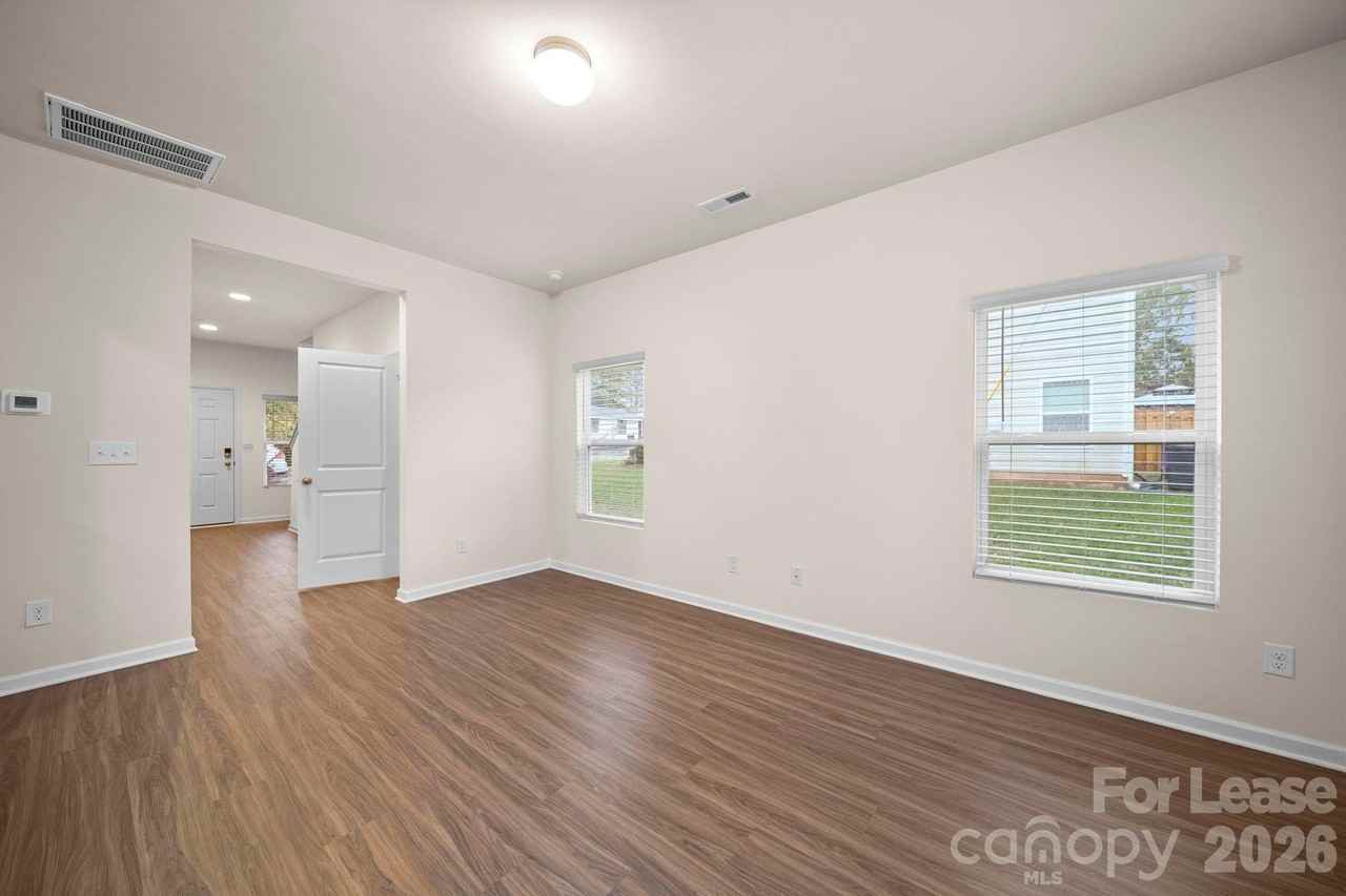711 Lackey Street Ext - Photo 5 of 33