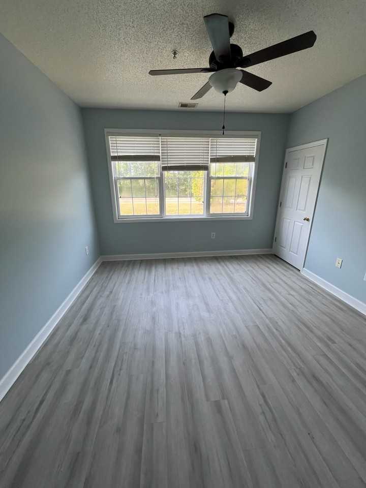 5825 Catalina Dr #223 - Photo 7 of 20