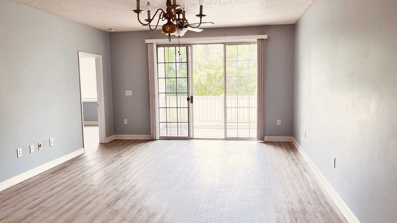 5825 Catalina Dr #223 - Photo 4 of 20