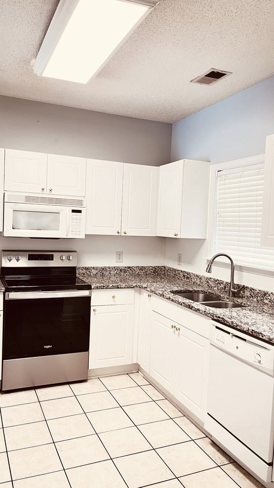 5825 Catalina Dr #223 - Photo 3 of 20