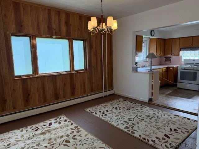Strayer St - Photo 6 of 11