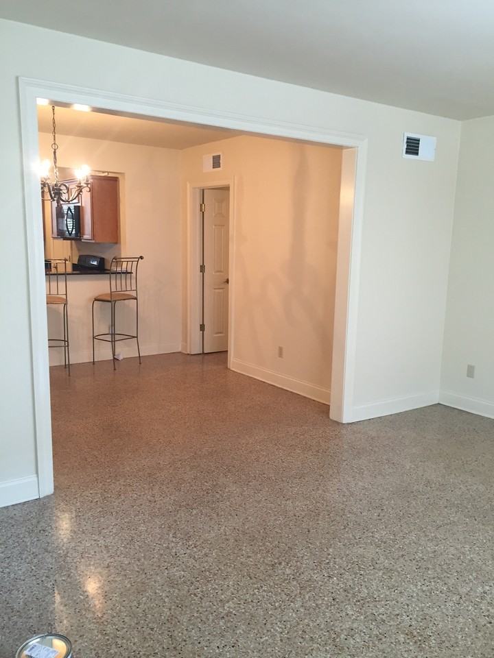 215 Opal St #A - Photo 3 of 14