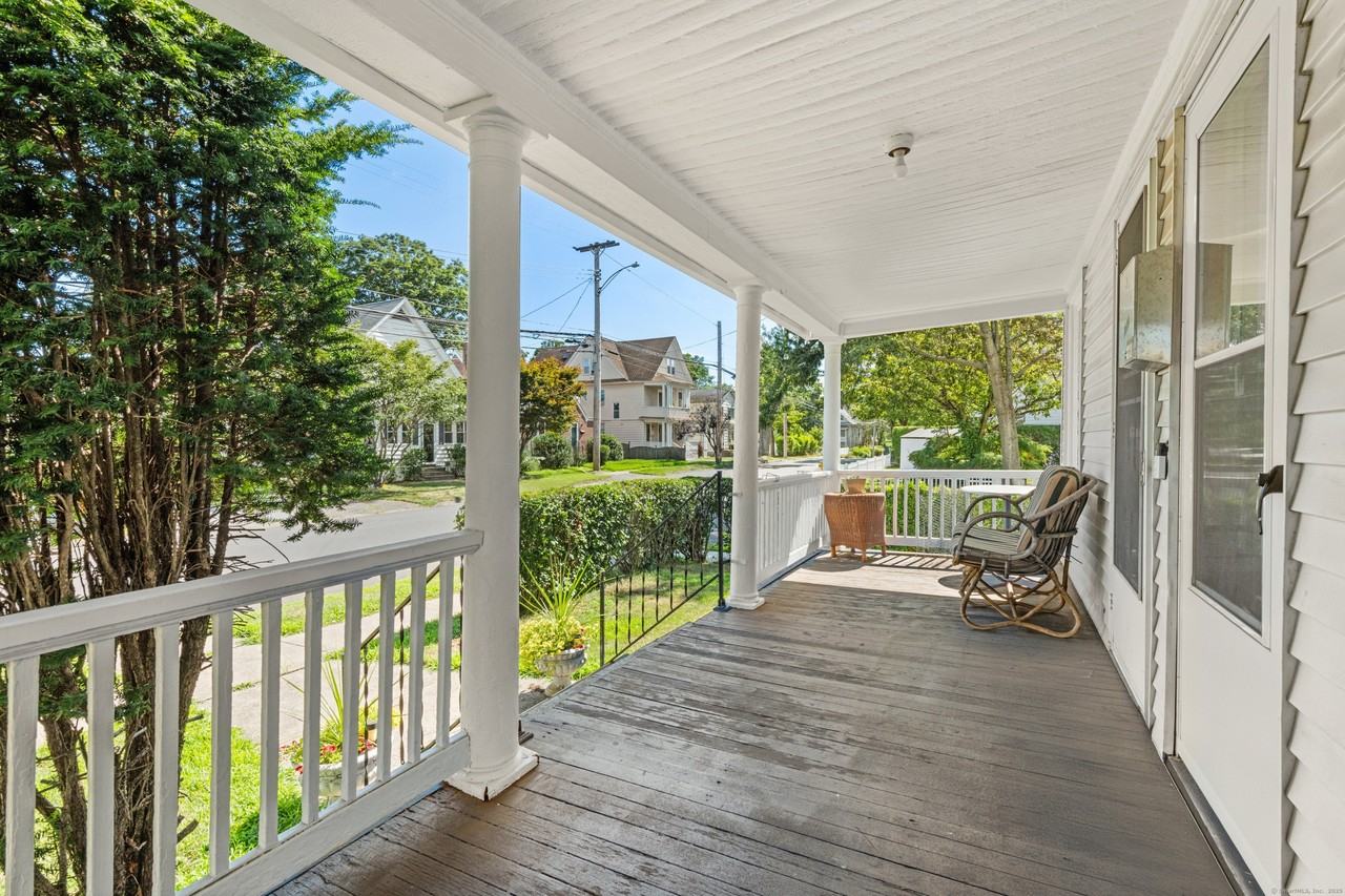 314 Suburban Ave #3rdFL - Photo 5 of 32