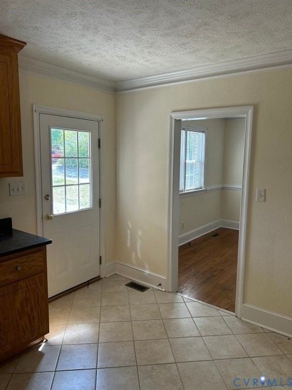 311 5th St - Photo 5 of 6