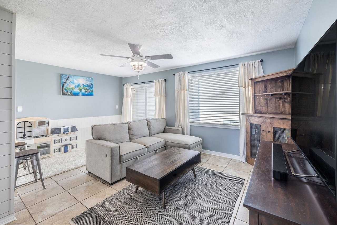 101 Old Ferry Rd #27B - Photo 6 of 25
