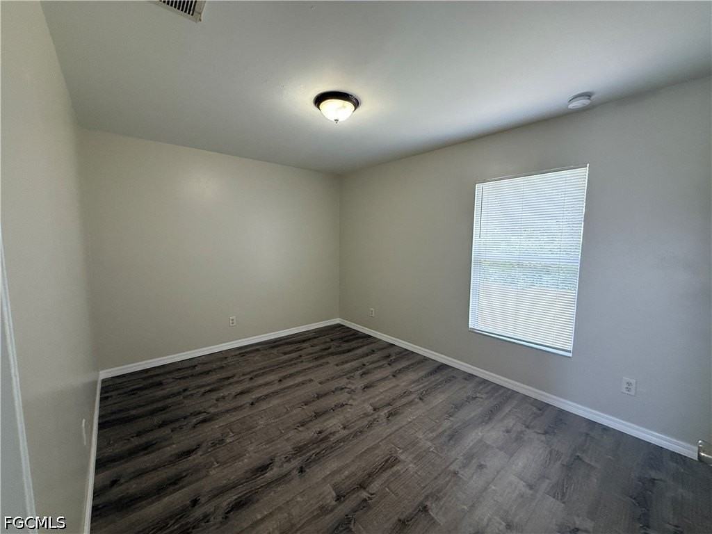 2510 Martin Ave #2510 - Photo 6 of 11