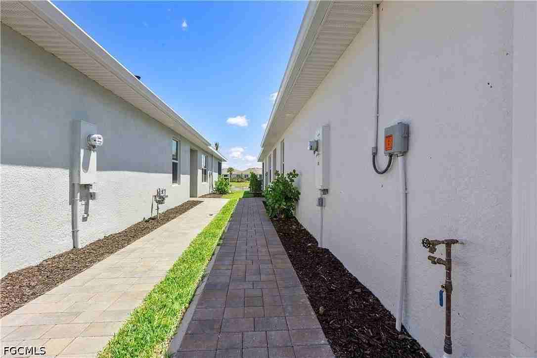 17639 Wild Iris Ln - Photo 2 of 49