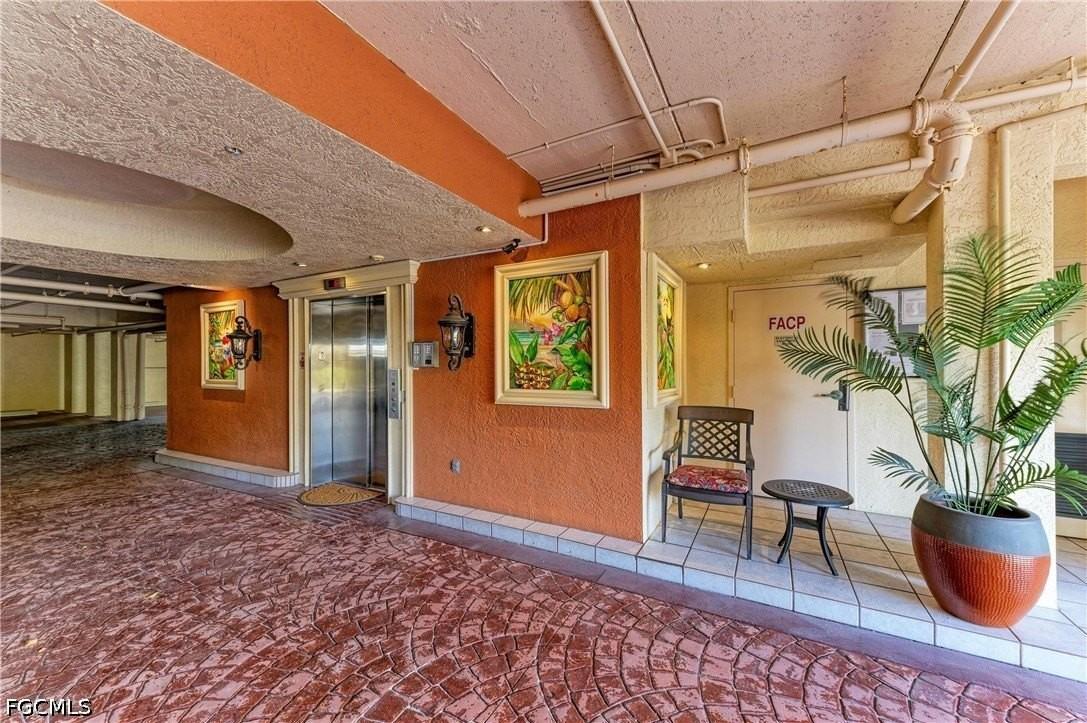 14813 Laguna Dr #401 - Photo 3 of 50