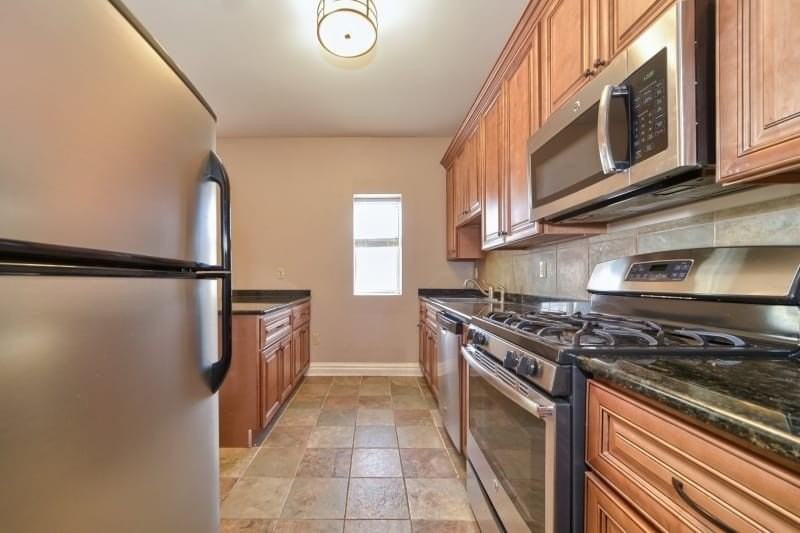 28 W Main St #2D - Photo 3 of 13