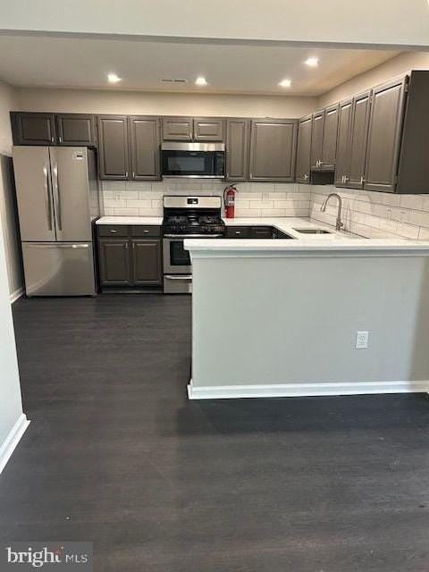 318 Whittier Ct - Photo 7 of 12
