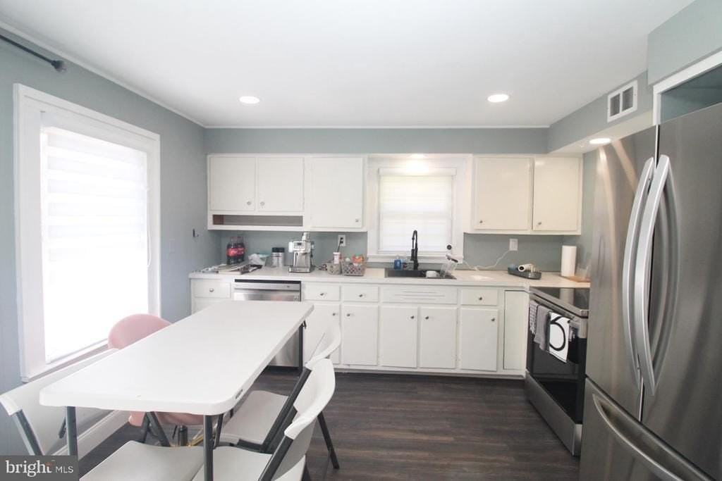 118 Washington Rd - Photo 6 of 14