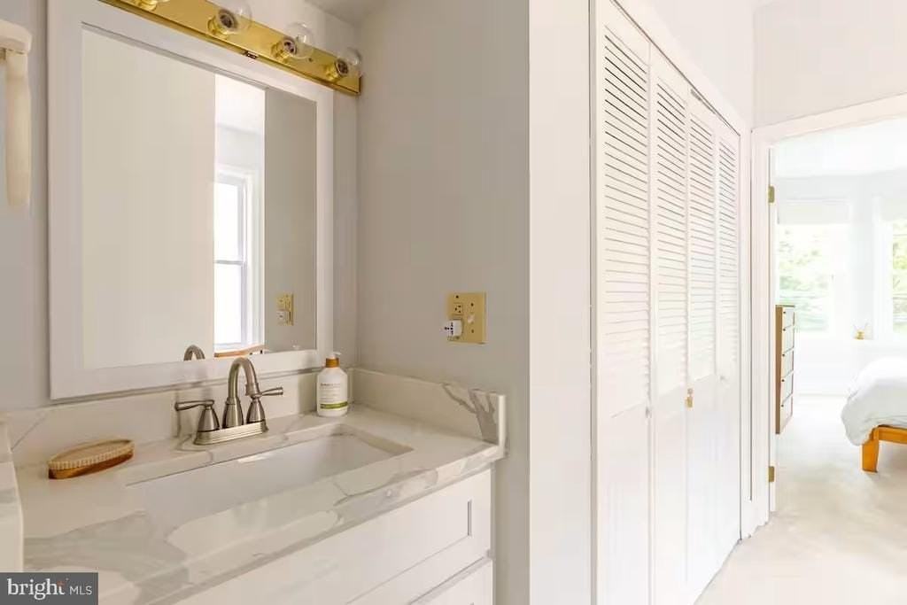 152 Mercer St - Photo 5 of 22