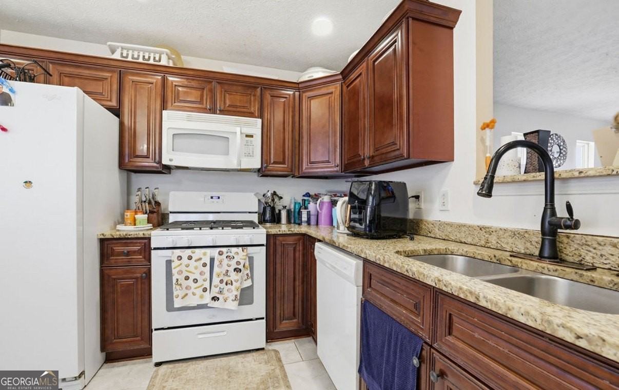 205 Oak Grove Way - Photo 6 of 18