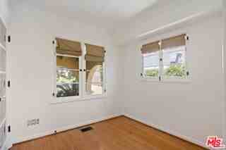 10762 Wellworth Ave - Photo 4 of 8