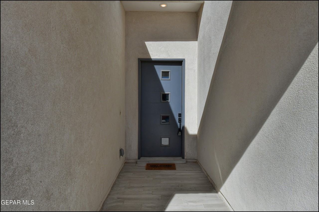 12333 Desert Wolf Ave - Photo 5 of 48