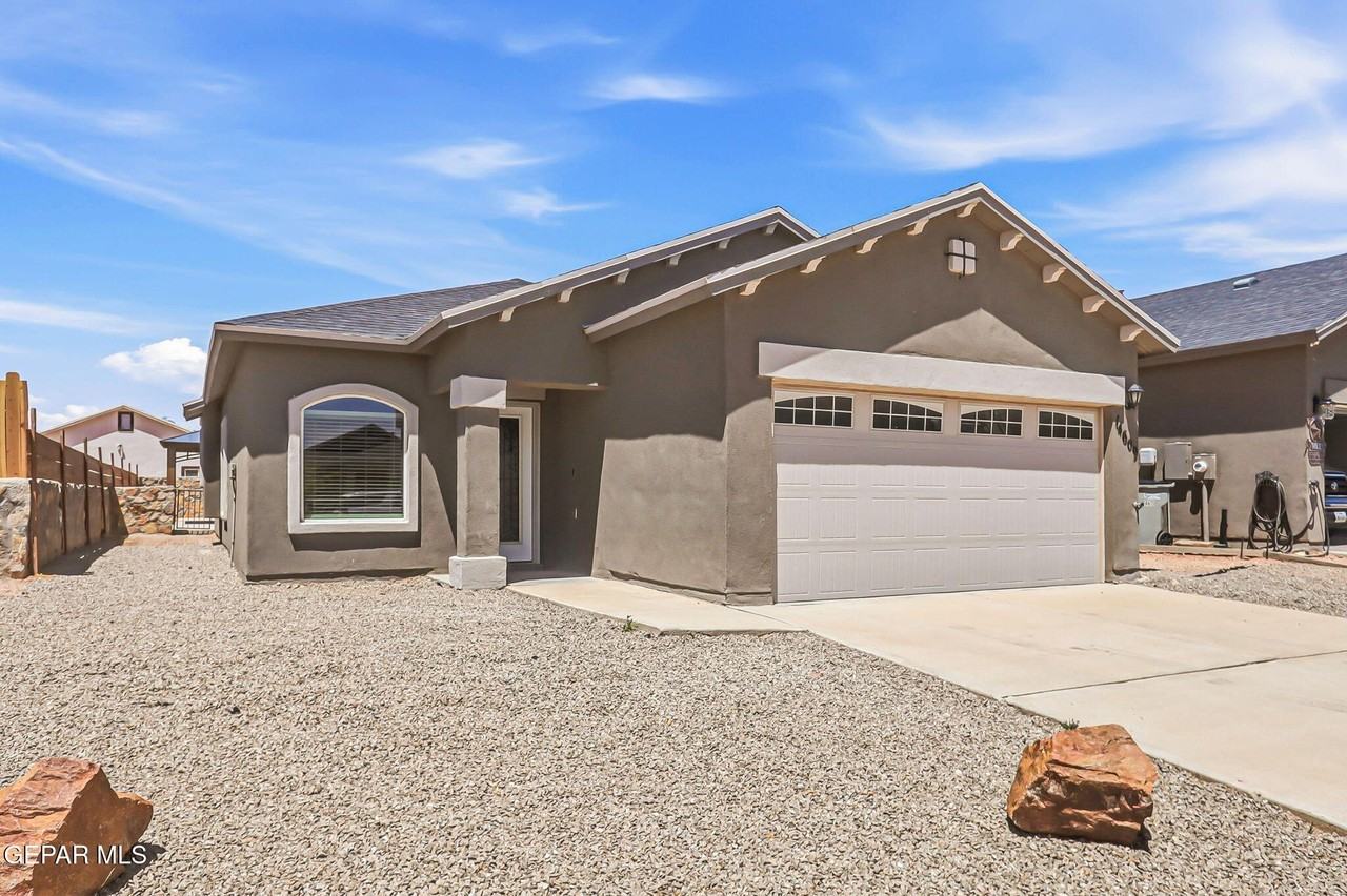 14609 Carlo Alvarado Dr - Photo 3 of 32