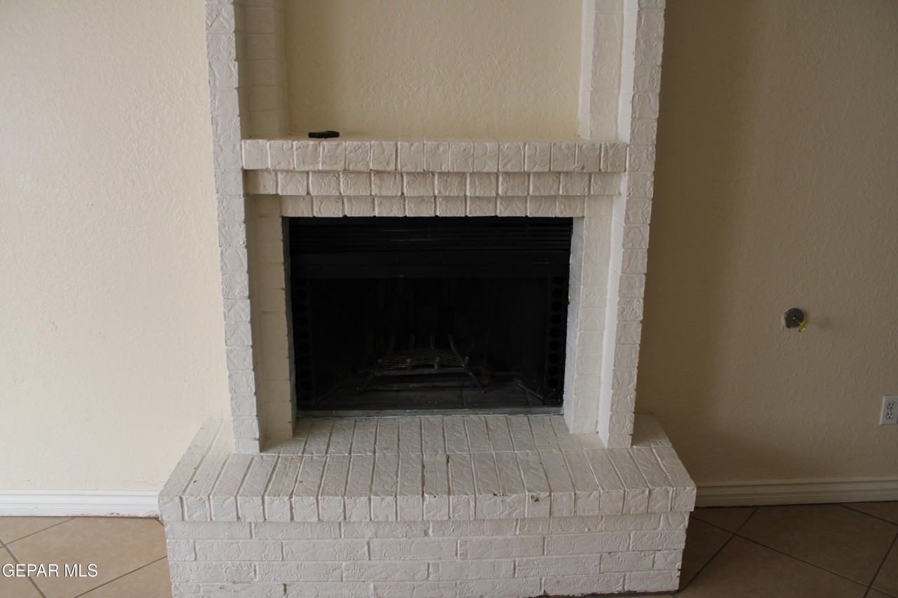 5947 Deer Ave - Photo 3 of 19