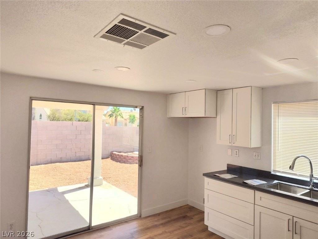 1581 Desert Ridge Ave - Photo 7 of 22