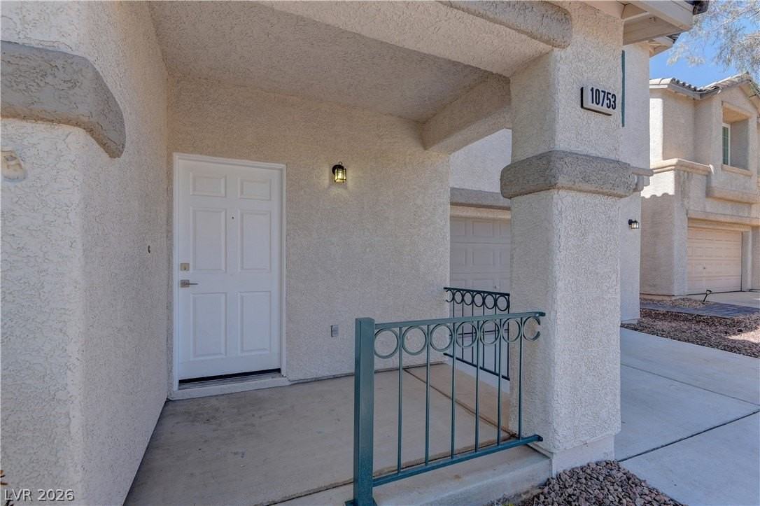 10753 Pipers Cove Ln - Photo 2 of 22