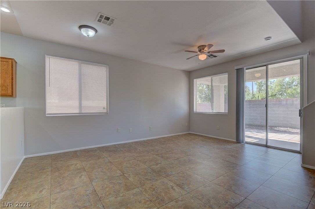 10753 Pipers Cove Ln - Photo 3 of 22